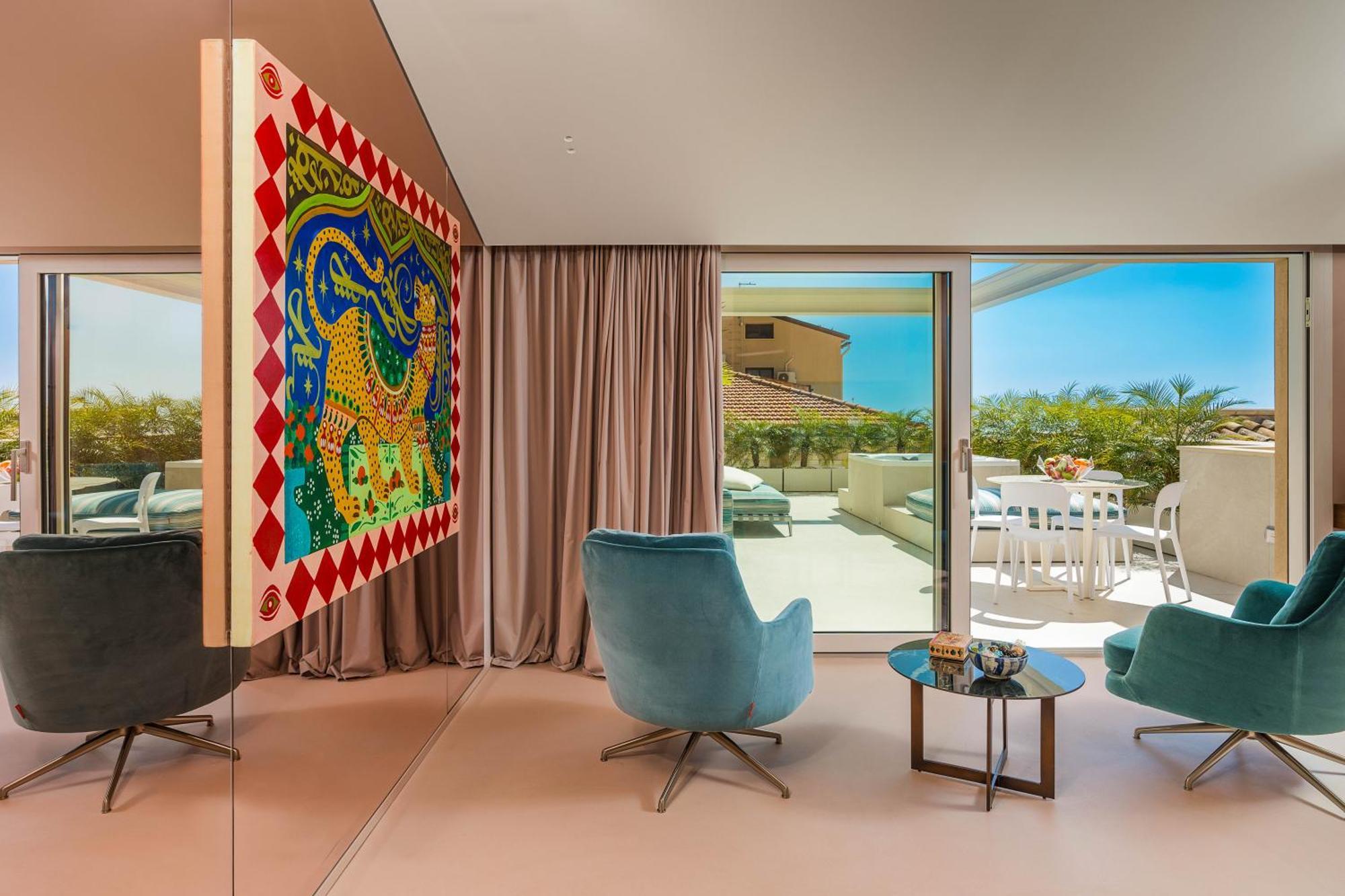 Aparthotel Infinity *